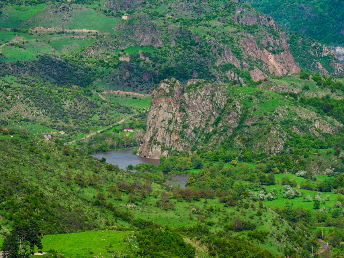 canyon and Dzoraget river